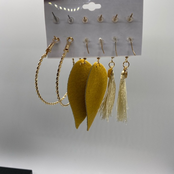 Beautiful earrings, set of 6 pair NWT - Picture 3 of 4